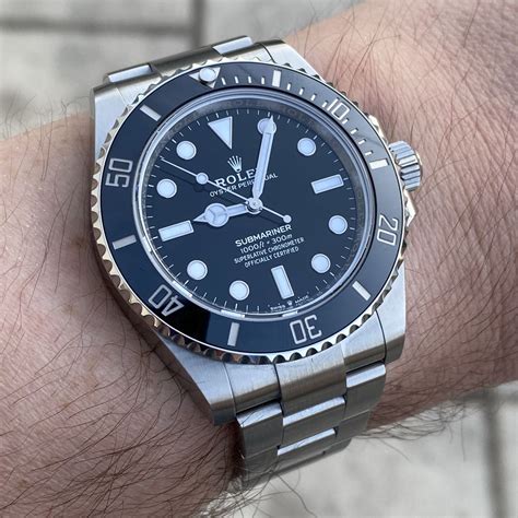 rolex submariner accuracy review|rolex submariner 124060 thickness.